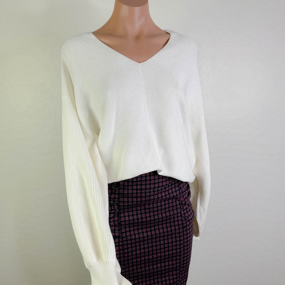 1 State V Neck Ribbed Knit Balloon Sleeve Pullover Sweater White Cream Large NWT